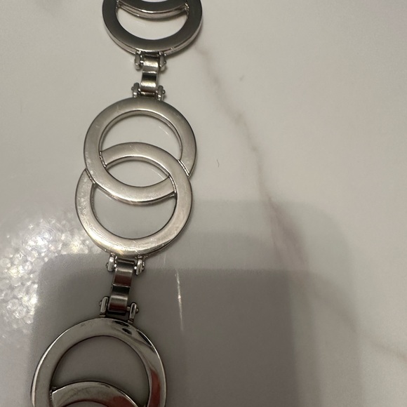 SILVER CHAIN LINK BELT - Picture 3 of 3